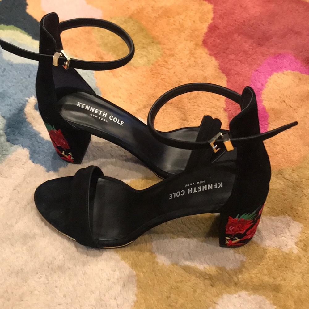 Kenneth Cole Embroidered Block Heels - Picture 5 of 9